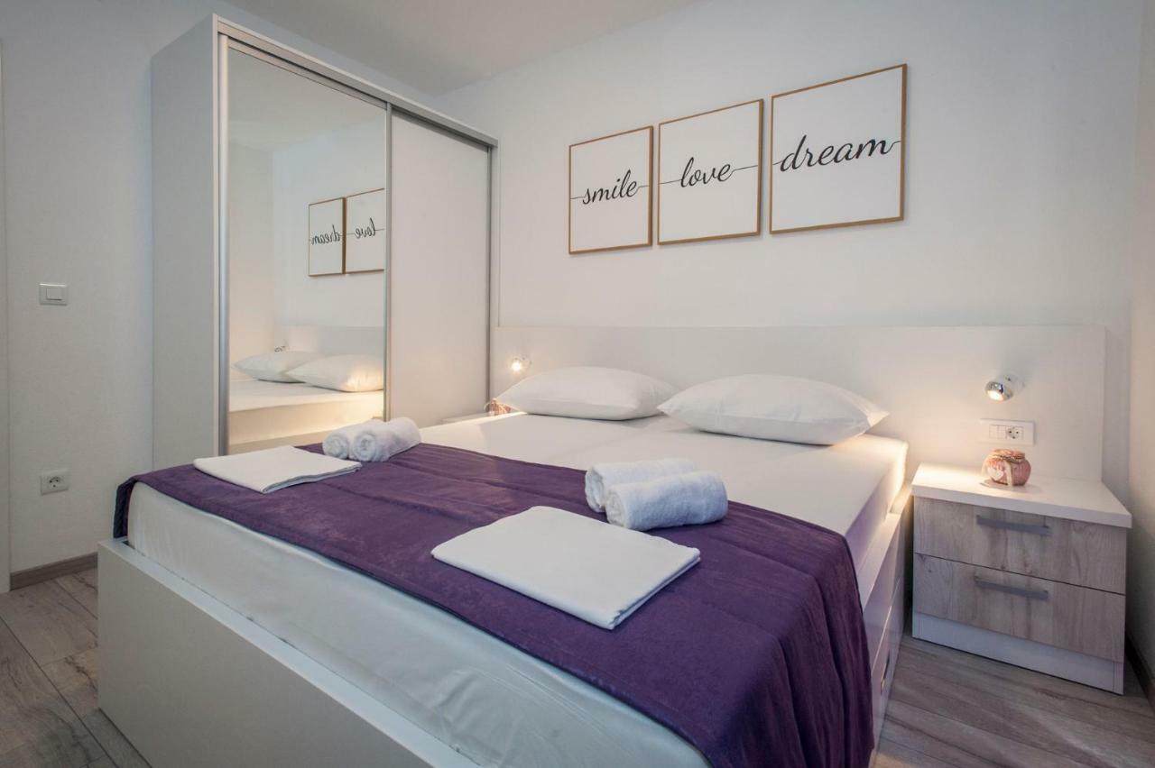 Apartmani Spiline - Mia Baska Voda Bagian luar foto